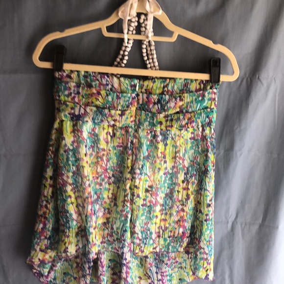 Halter top ,floral, lined - Picture 2 of 4